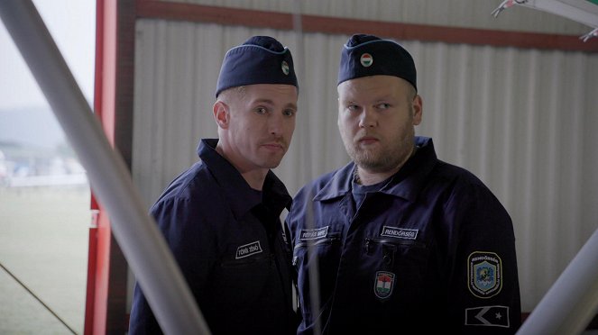 Keresztanyu - Season 1 - Kuvat elokuvasta - Béla Dóra, Erik Konfár