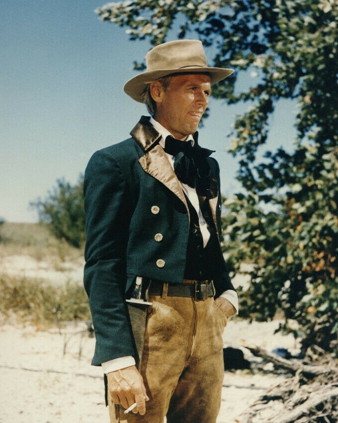 The Alamo - Photos - Richard Widmark