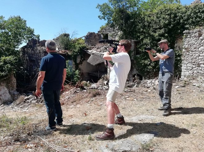 Druhá světová válka z dronu - skenování důkazů - Z nakrúcania