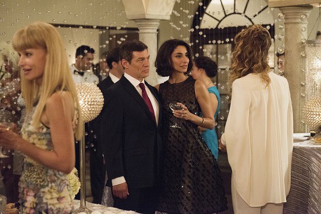 Girlfriend's Guide to Divorce - Rule #8: Timing Is Everything - Photos - Matthew Glave, Necar Zadegan