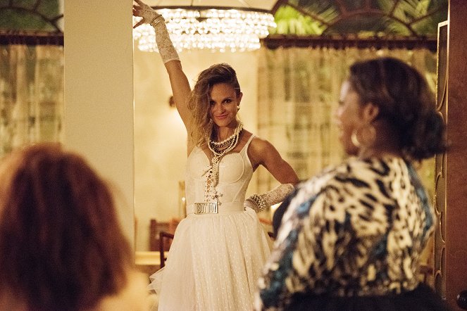 Girlfriend's Guide to Divorce - Rule #72: It's Never Too Late to Be a Mean Girl - Filmfotók - Beau Garrett
