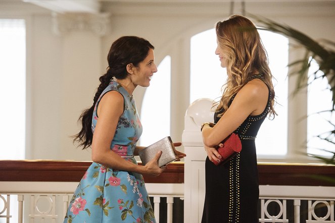 Girlfriend's Guide to Divorce - Rule #81: There's No Crying in Porn - Filmfotos - Lisa Edelstein, Beau Garrett