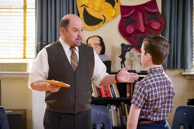 Young Sheldon - A House for Sale and Serious Woman Stuff - Van film - Jason Alexander