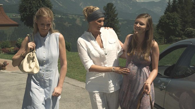 A hegyimentők - Season 2 - Auf der Flucht - Filmfotók - Stefanie von Poser, Paula Paul, Joana Mendl-Fink