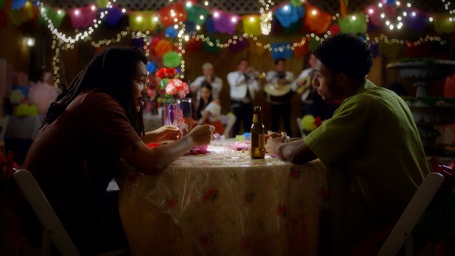 Grown-ish - Season 4 - Drunk in Love - Kuvat elokuvasta - Luka Sabbat, Diggy Simmons