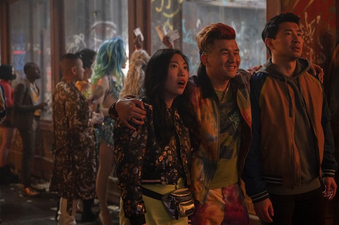 Shang-Chi and the Legend of the Ten Rings - Photos - Awkwafina, Ronny Chieng, Simu Liu