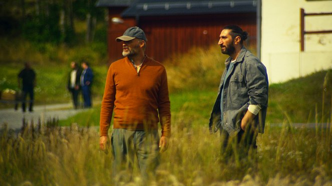 Partisan - Tais-toi, Johnny ! - Film - Johan Rheborg, Fares Fares