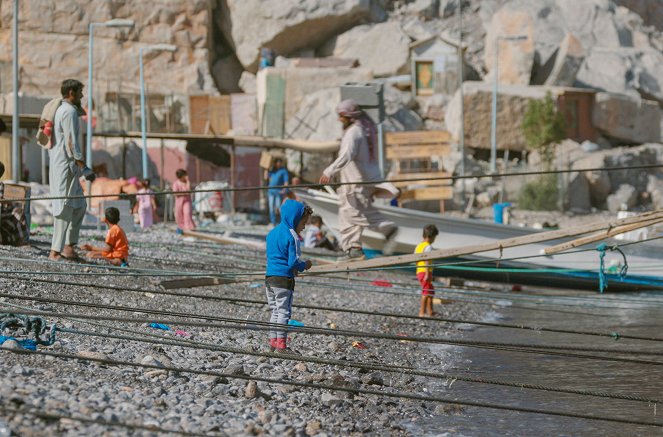 À la rencontre des peuples des mers - Oman, les Kumzaris - Un bateau en héritage - De la película