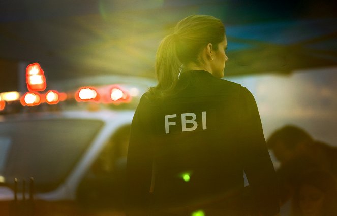 FBI: Special Crime Unit - Season 3 - Never Trust a Stranger - Photos
