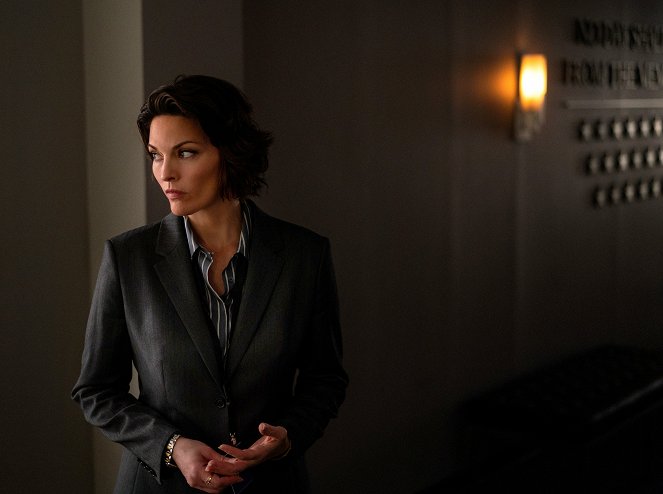 F.B.I. - Nemesis - Filmfotos - Alana De La Garza