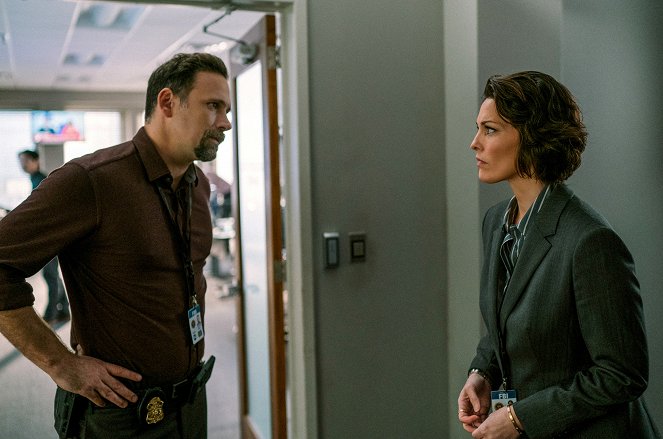 FBI: Special Crime Unit - Season 3 - Liar's Poker - Photos - Jeremy Sisto, Alana De La Garza