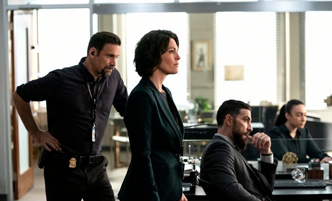FBI: Special Crime Unit - Season 3 - Crazy Love - Photos - Jeremy Sisto, Alana De La Garza, Zeeko Zaki