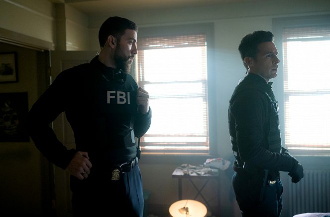 FBI: Special Crime Unit - Season 3 - Crazy Love - Photos - Zeeko Zaki, John Boyd