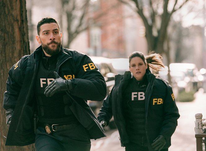 FBI: Special Crime Unit - Discord - Photos - Zeeko Zaki, Missy Peregrym