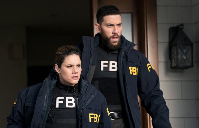 FBI: Special Crime Unit - Season 3 - Walk the Line - Photos - Missy Peregrym, Zeeko Zaki