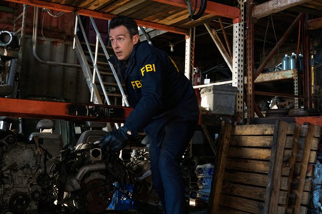 FBI: Special Crime Unit - Checks and Balances - Photos - John Boyd