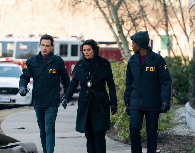 FBI: Special Crime Unit - Brother's Keeper - Photos - John Boyd, Alana De La Garza, Katherine Renee Kane