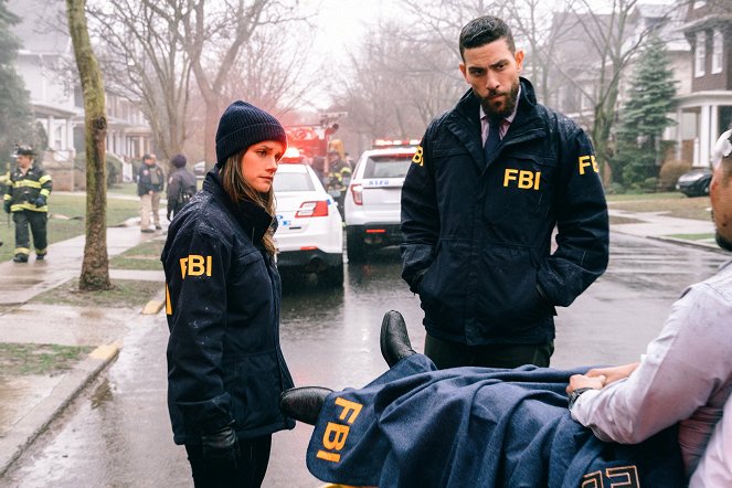 FBI: Special Crime Unit - Brother's Keeper - Photos - Missy Peregrym, Zeeko Zaki