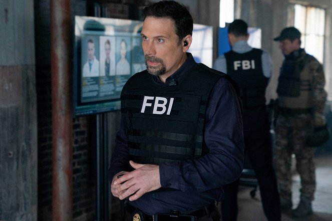 FBI: Special Crime Unit - Season 3 - Fathers and Sons - Photos - Jeremy Sisto