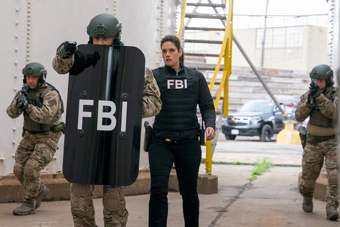FBI: Special Crime Unit - Short Squeeze - Photos - Missy Peregrym