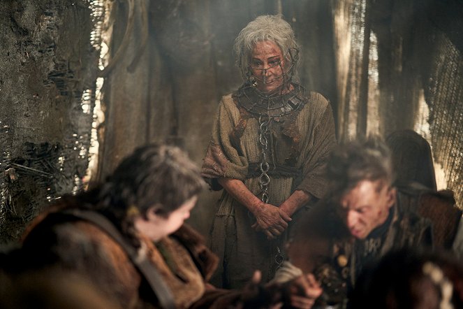 Britannia - Season 3 - Episode 2 - Photos - Zoë Wanamaker