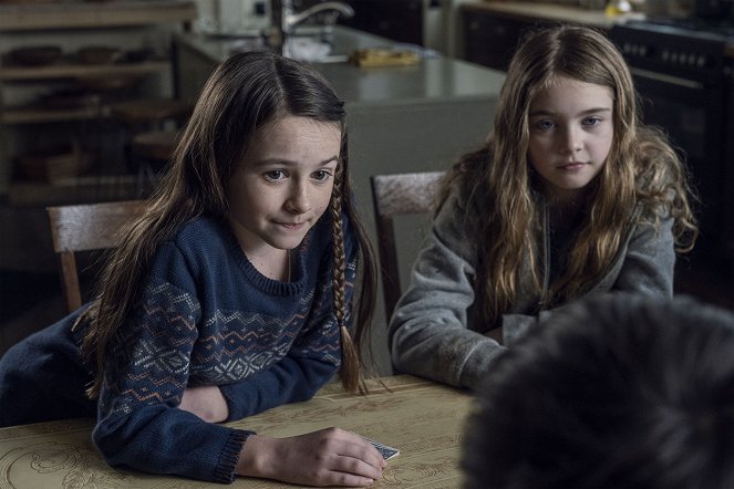 The Walking Dead - Caça - Do filme - Cailey Fleming, Anabelle Holloway