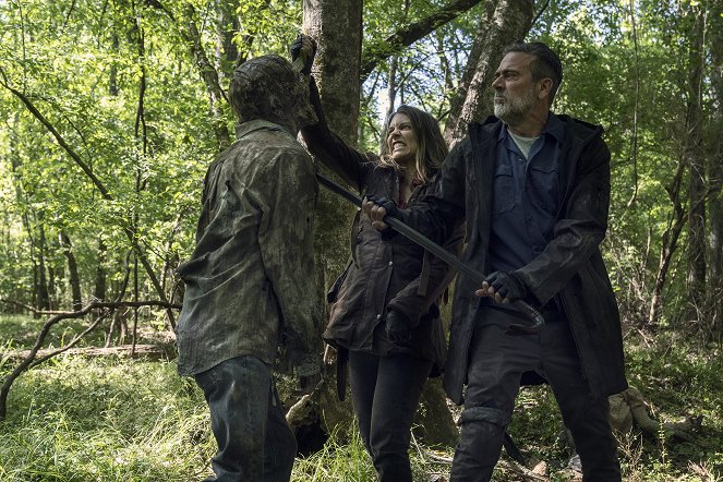 The Walking Dead - Out of the Ashes - Van film - Lauren Cohan, Jeffrey Dean Morgan
