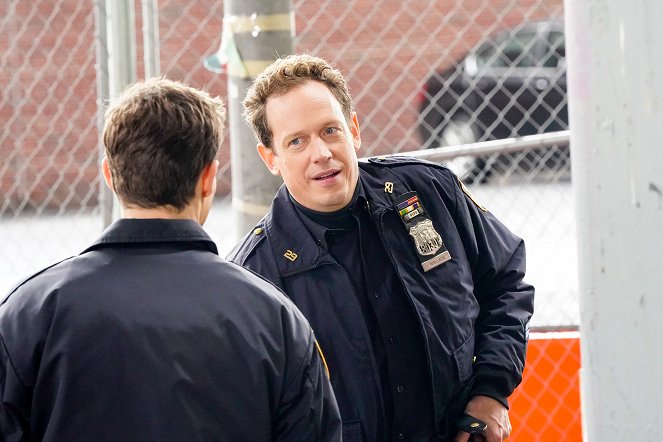 Blue Bloods - Crime Scene New York - Season 9 - Authority Figures - Photos - John Asher