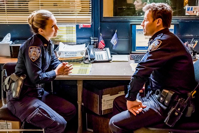 Blue Bloods - Disrupted - Do filme - Vanessa Ray, Will Estes