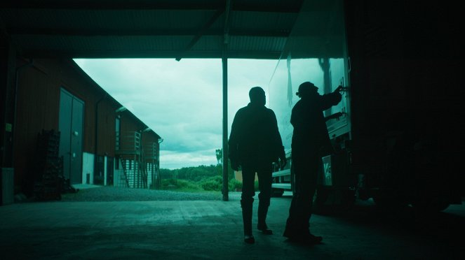 Partisan - Farm des Bösen - Season 1 - Die Entdeckung - Filmfotos