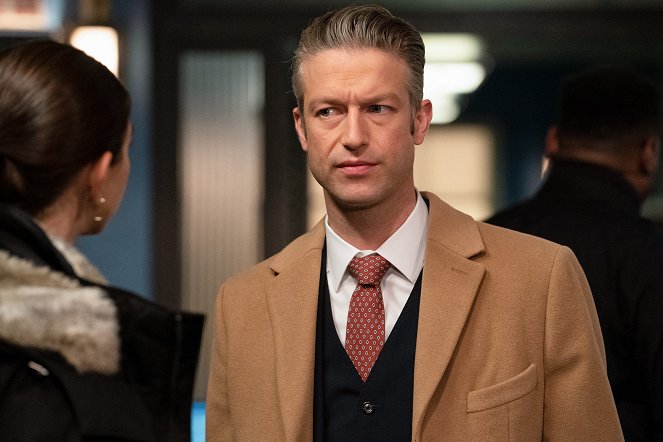 Law & Order: Special Victims Unit - The Only Way out Is Through - Photos - Peter Scanavino