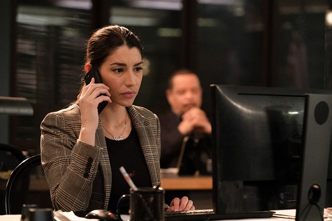 Law & Order: Special Victims Unit - The Only Way out Is Through - Photos