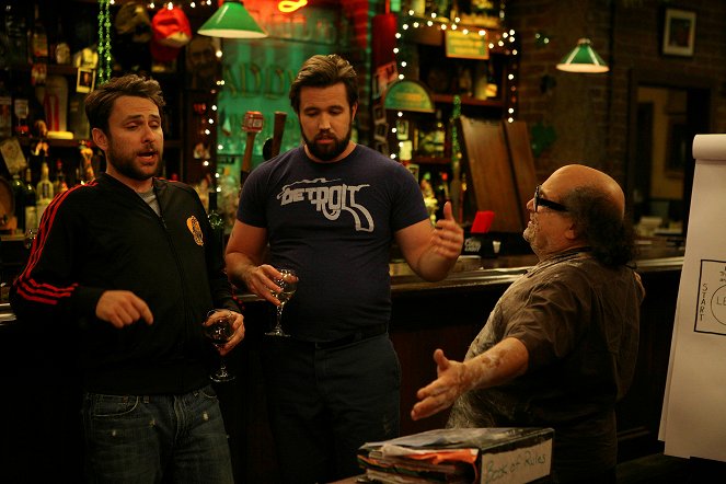 It's Always Sunny in Philadelphia - Chardee MacDennis: The Game of Games - Van film - Charlie Day, Rob McElhenney, Danny DeVito