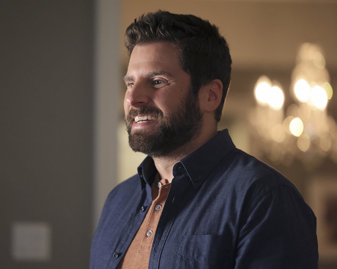 A Million Little Things - Season 4 - Family First - Filmfotos - James Roday Rodriguez