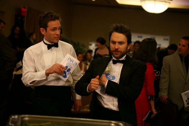 Philadelphia - La Bande se perd dans les bois - Film - Glenn Howerton, Charlie Day