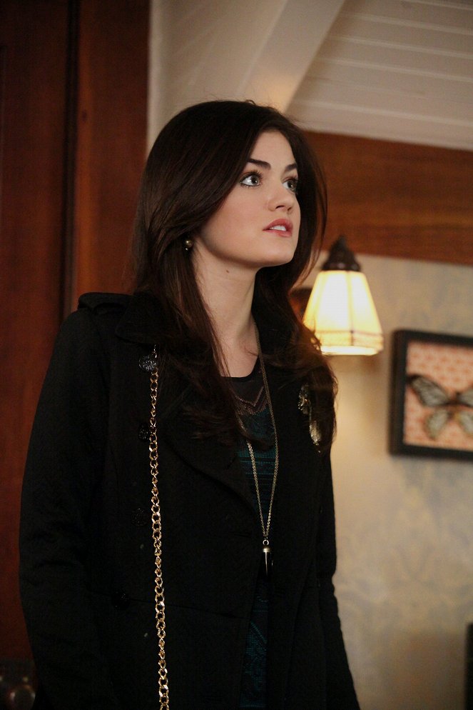 Pretty Little Liars - Season 1 - For Whom the Bell Tolls - Photos - Lucy Hale