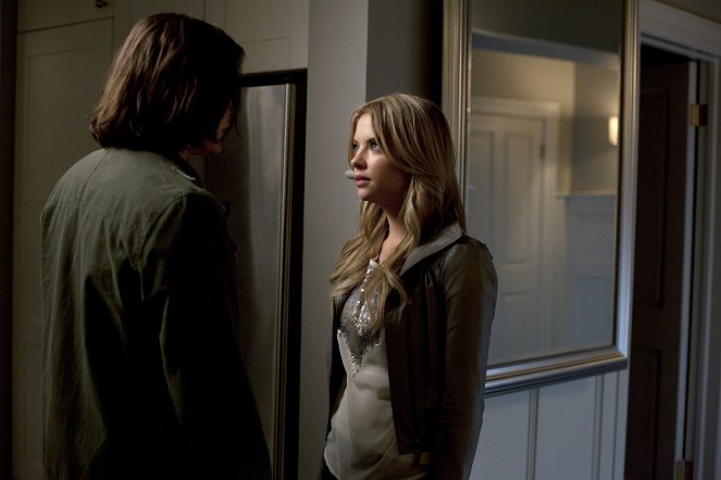Pretty Little Liars - Someone to Watch Over Me - Photos - Ashley Benson