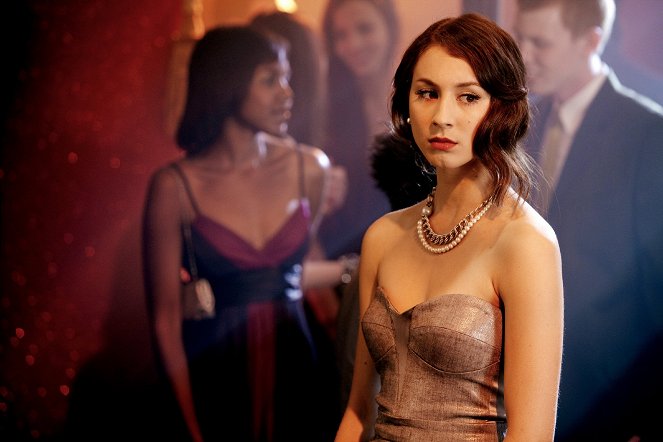 Pretty Little Liars - Season 1 - There's No Place Like Homecoming - Photos - Troian Bellisario