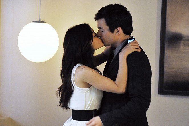 Pretty Little Liars - Save the Date - Photos - Lucy Hale, Ian Harding