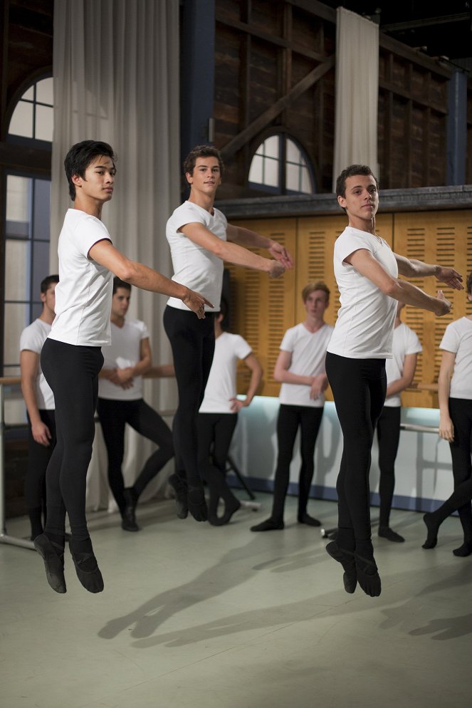 Dance Academy - Faux Pas De Deux - Van film