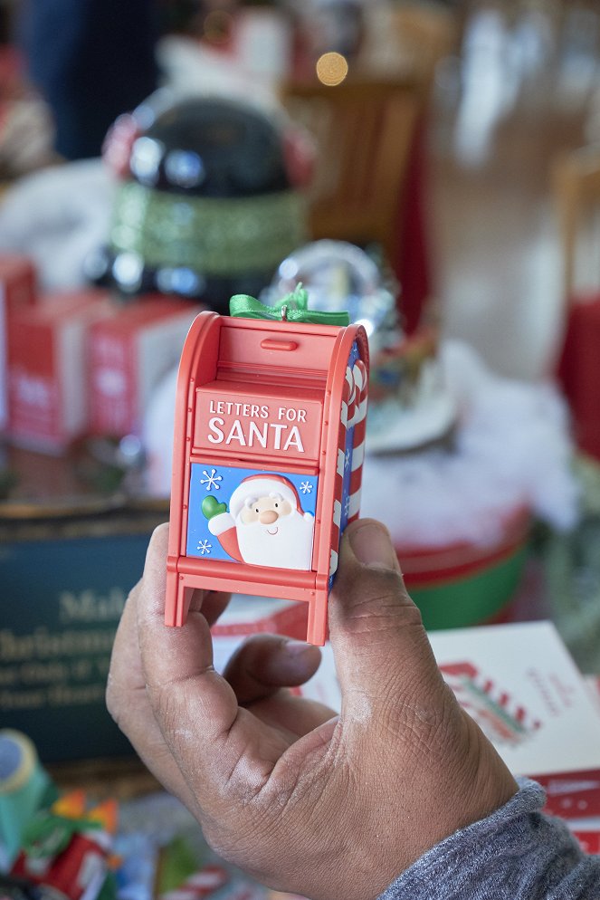 Christmas in Evergreen: Letters to Santa - Making of