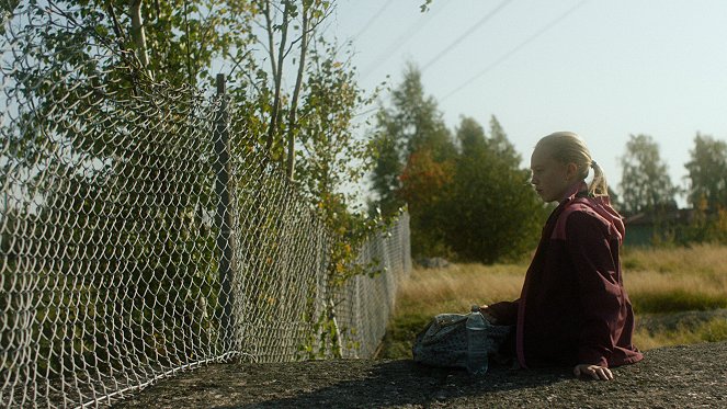 Aallonmurtaja - Season 3 - Vasikan keinu - Van film - Sara Pehrsson