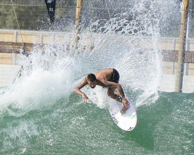 The Ultimate Surfer - Z filmu