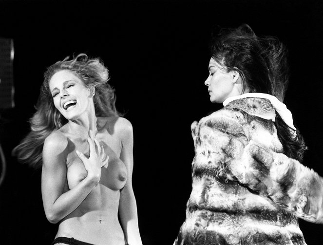 Una Lucertola con la pelle di donna - Z filmu - Anita Strindberg, Florinda Bolkan