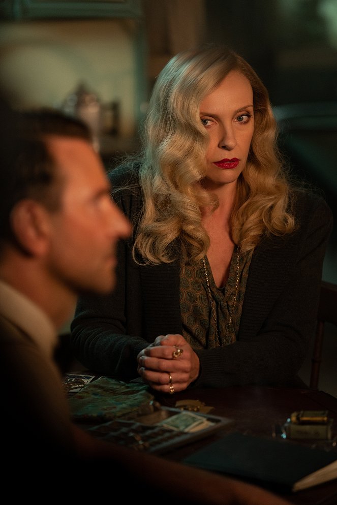 Nightmare Alley - Photos - Toni Collette