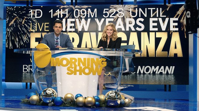 The Morning Show - My Least Favorite Year - Photos - Hasan Minhaj, Reese Witherspoon