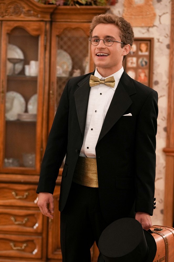 The Goldbergs - Season 9 - Riptide Waters - Photos - Sean Giambrone