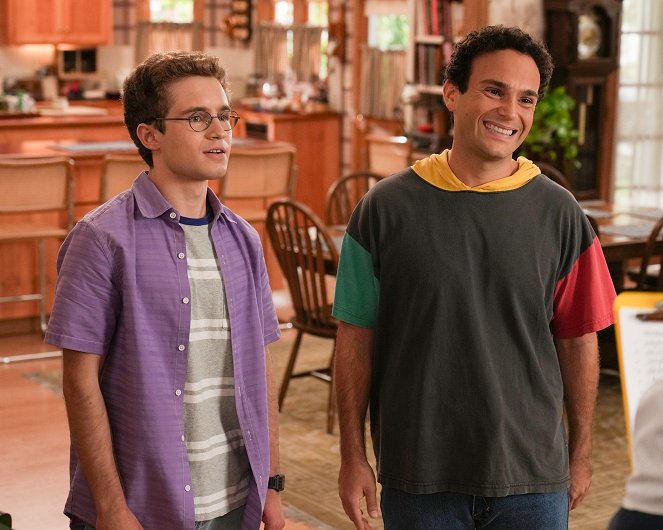 The Goldbergs - Riptide Waters - Photos - Sean Giambrone, Troy Gentile