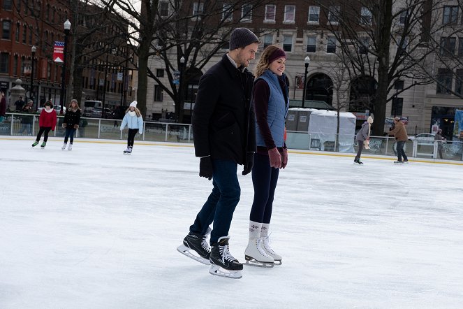 Amor sobre hielo - De la película - Ryan Cooper, Abigail Klein