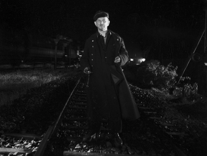 Man on the Tracks - Photos - Kazimierz Opaliński